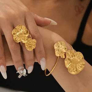 MW 18K Gold Stainless Steel Flower Bangle Rings Set Women Non-fading High-end Accessory New Design Stainless Steel Set Jewelry