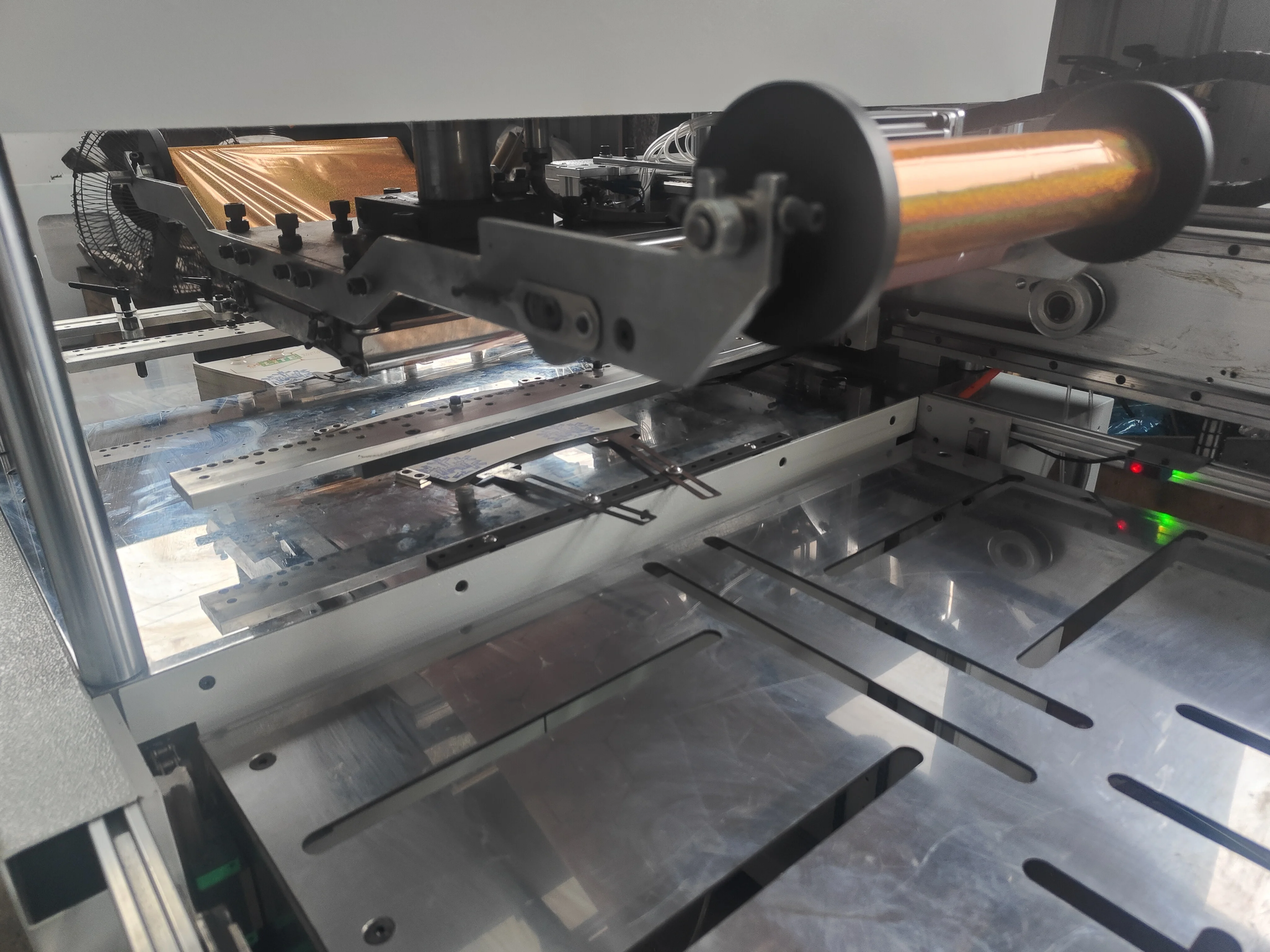 Automatic Card Leather Paper Bronzing Printer Aluminum Foil Embossing Machine Pneumatic Digital Gold Hot Foil Stamping Machine