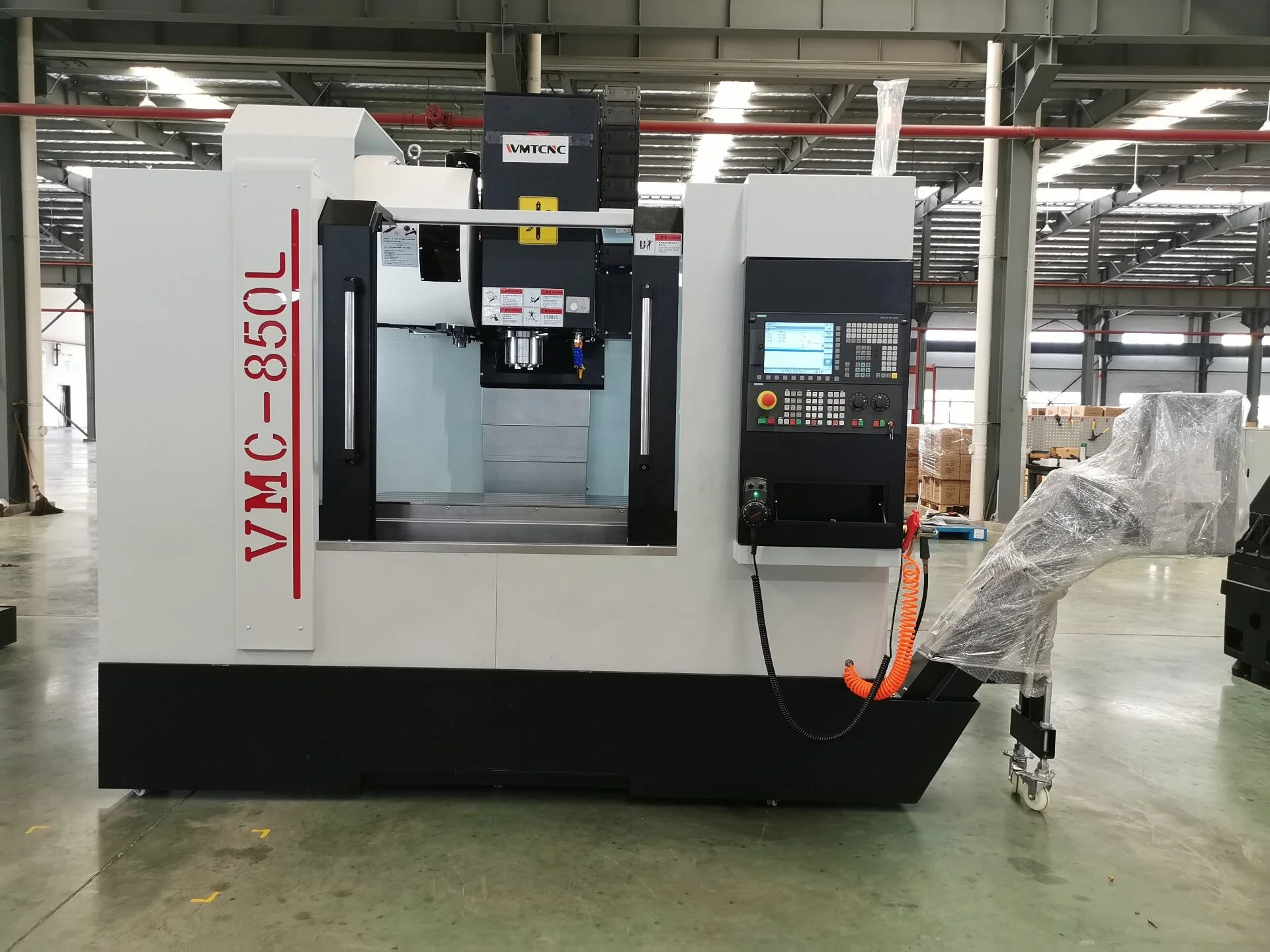High Precision VMC850L 4axis CNC Milling Machining Center for Mould Machining