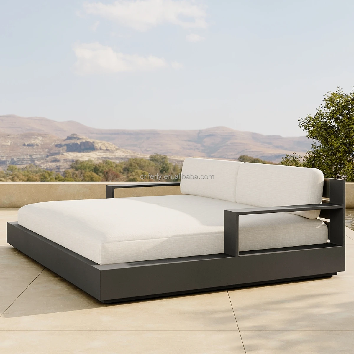 Luxurious New Outdoor Aluminum Sectional Black and White Pool Daybed Versatile Use for Garden Patio Hotels and Villas