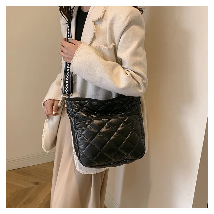 Wb21 2024 New Arrival Light Weight Quilted Tote Bag Women Puffer Bag ...