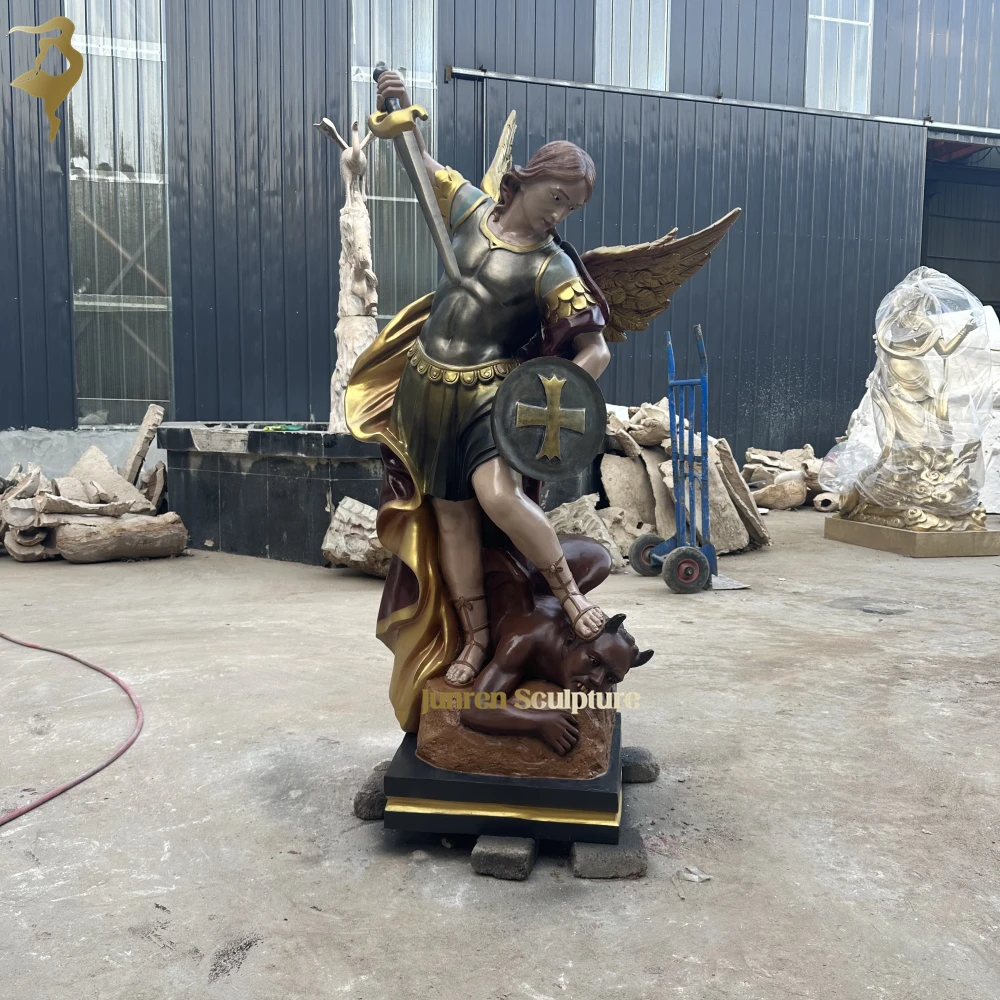 大きな屋外の宗教的なブロンズ聖ミカエル像金属真鍮大天使殺害悪魔像