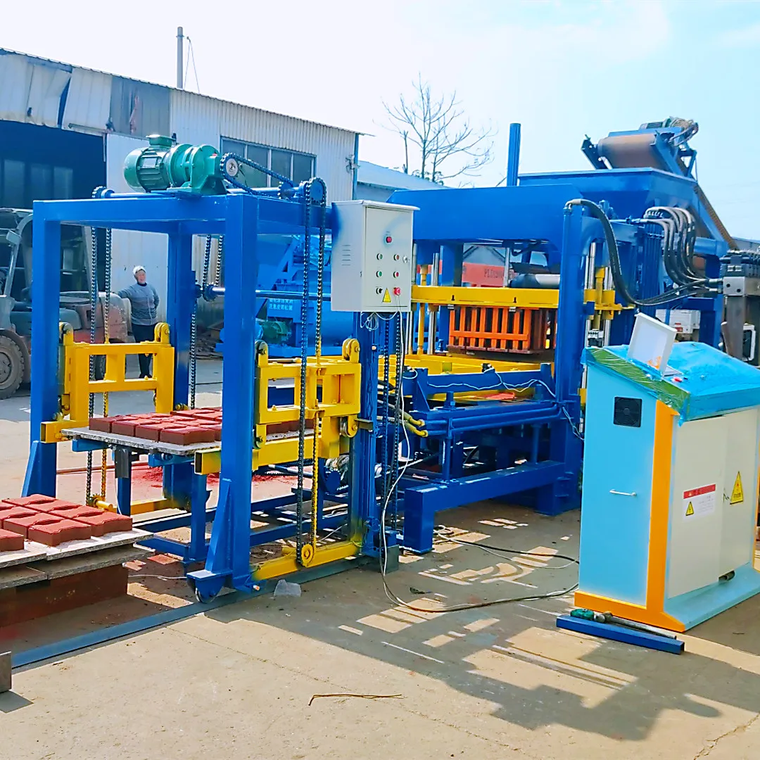 QT4-18 Automatic Cement Interlocking Block Brick Moulding Machines for Sale in Botswana