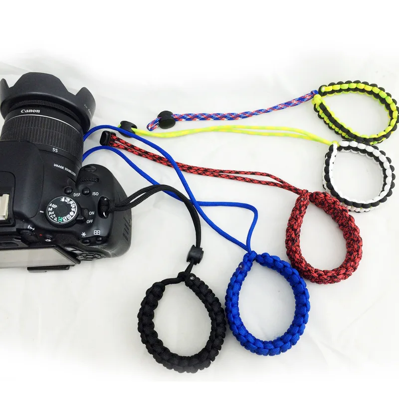 Longe de caméra Paracord / par MIND-CARE-ESSENTIALS couleur bleu / DSLR SLR appareil photo compact pour Canon Sony Nikon Pentax dragonne poignet macramé 
