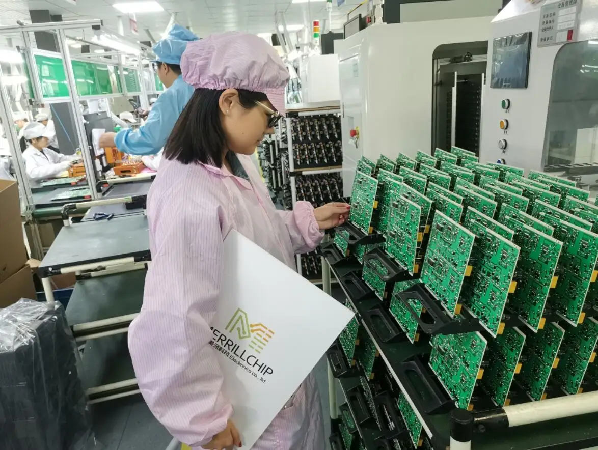 Merrillchip Semiconductors Embedded ICs  FPGA  Field Programmable Gate Array XC6SLX9-2TQG144I