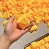 Jouet spongieux au fromage de 5 cm (sac opp)