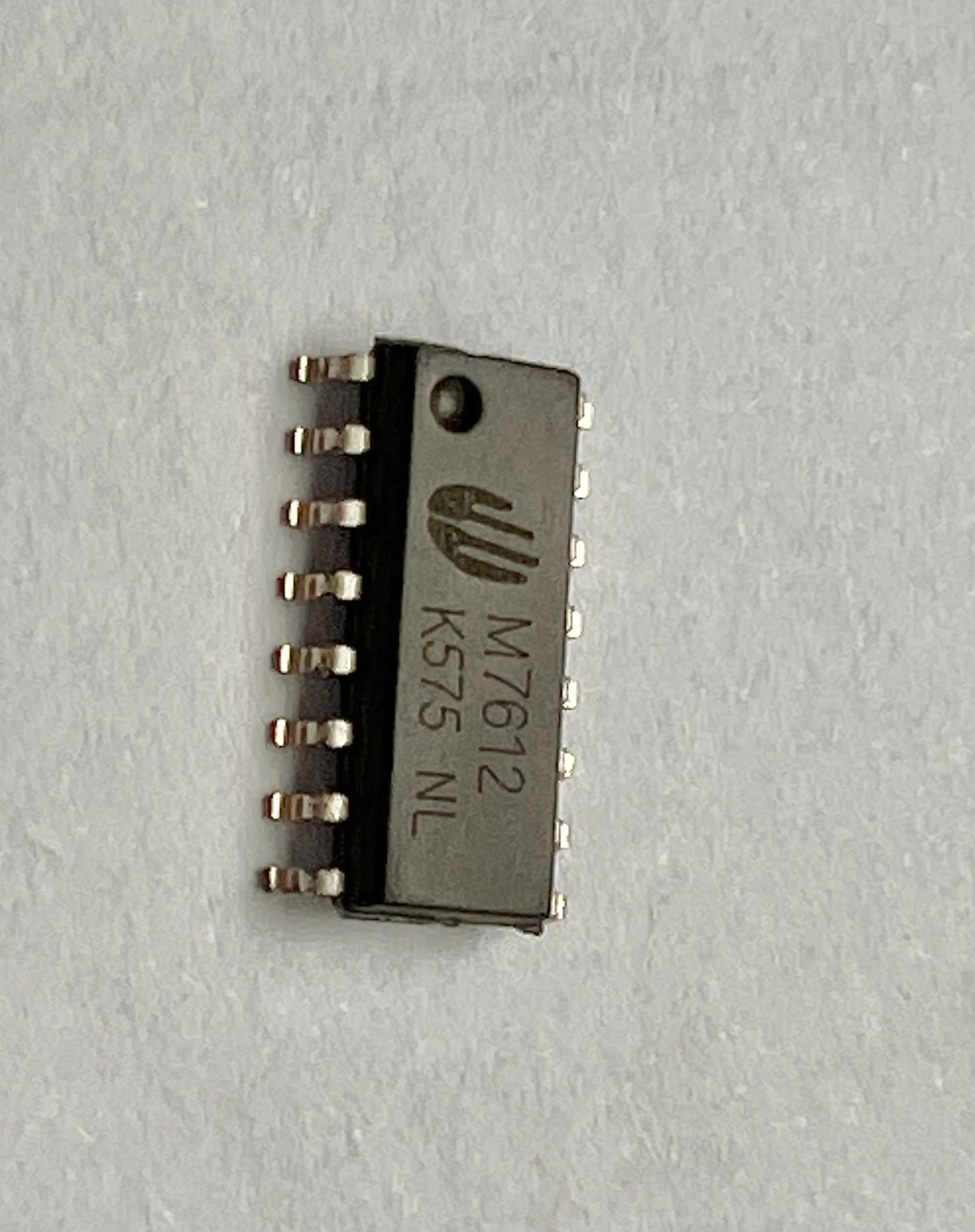 Circuito Integrato National LM6361N - Componente Elettronico Tirato Originale