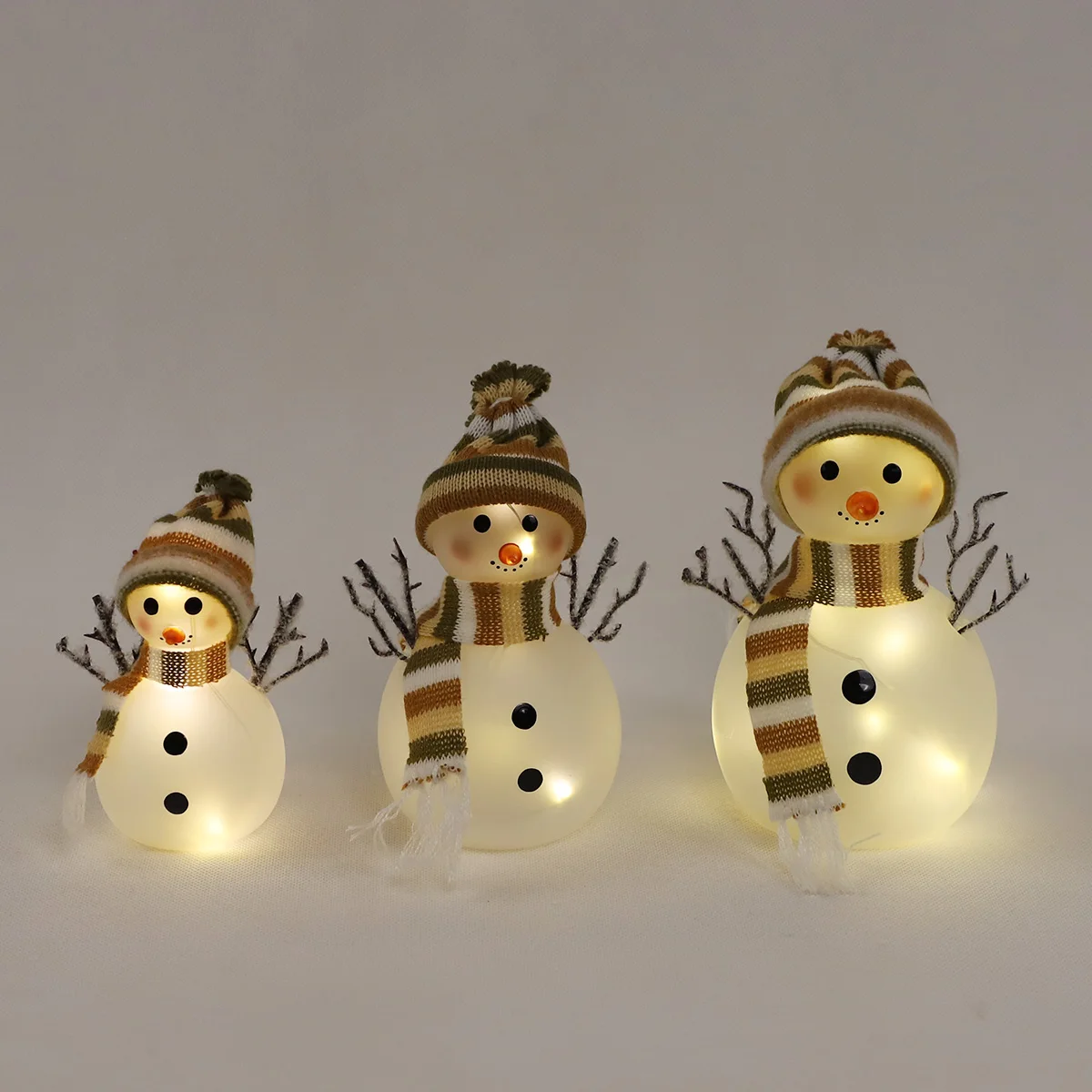 Small led light pre-lit up sliver glass christmas xmas snowman figurine decoration ornaments for christmas new year home decor details