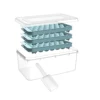 3 bandejas de hielo, 1 pala para hielo y 1 contenedor