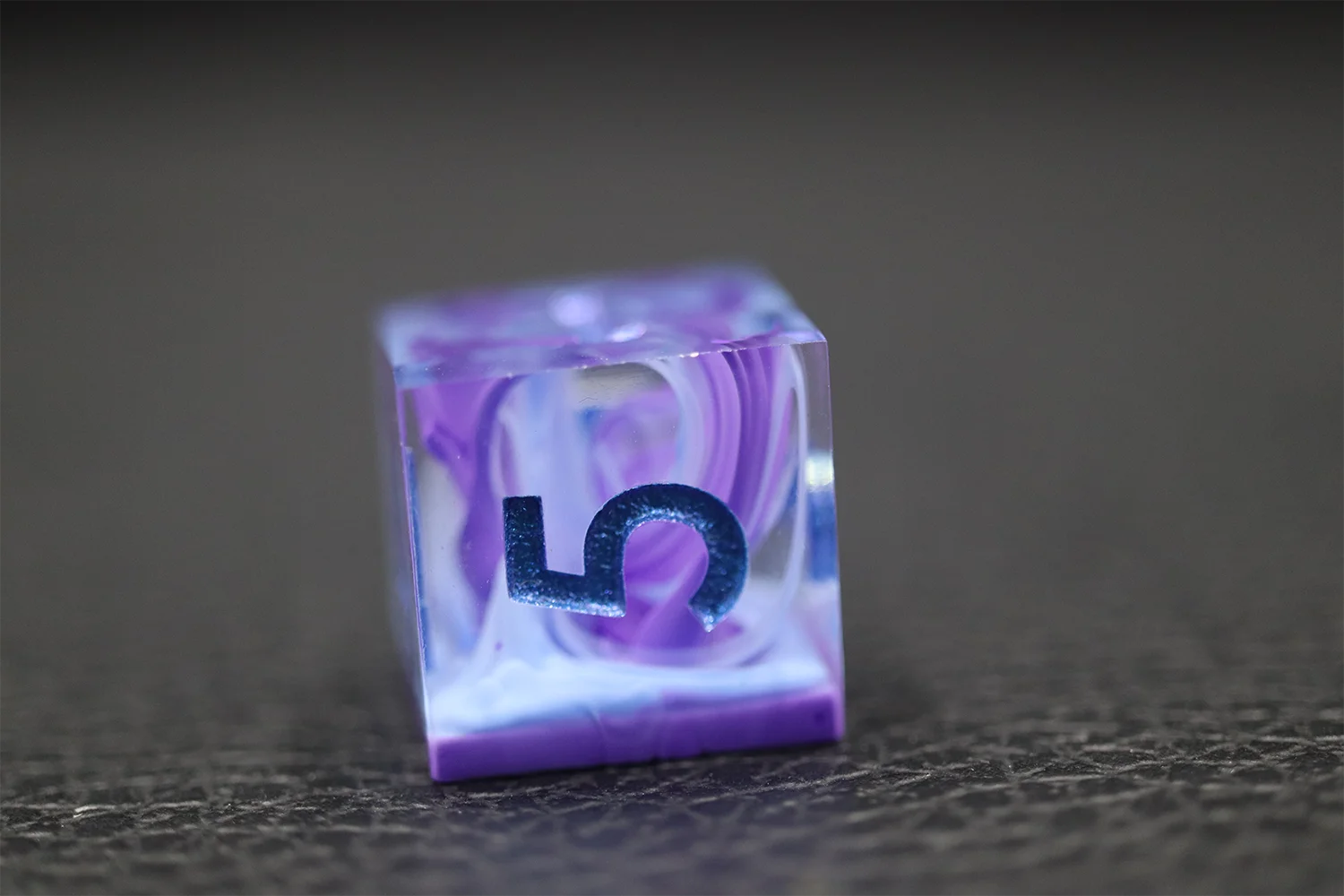 High-End Multi-Sided Inject Core Dice Set Sharp-Edge Resin Dices for Dnd Board Game details
