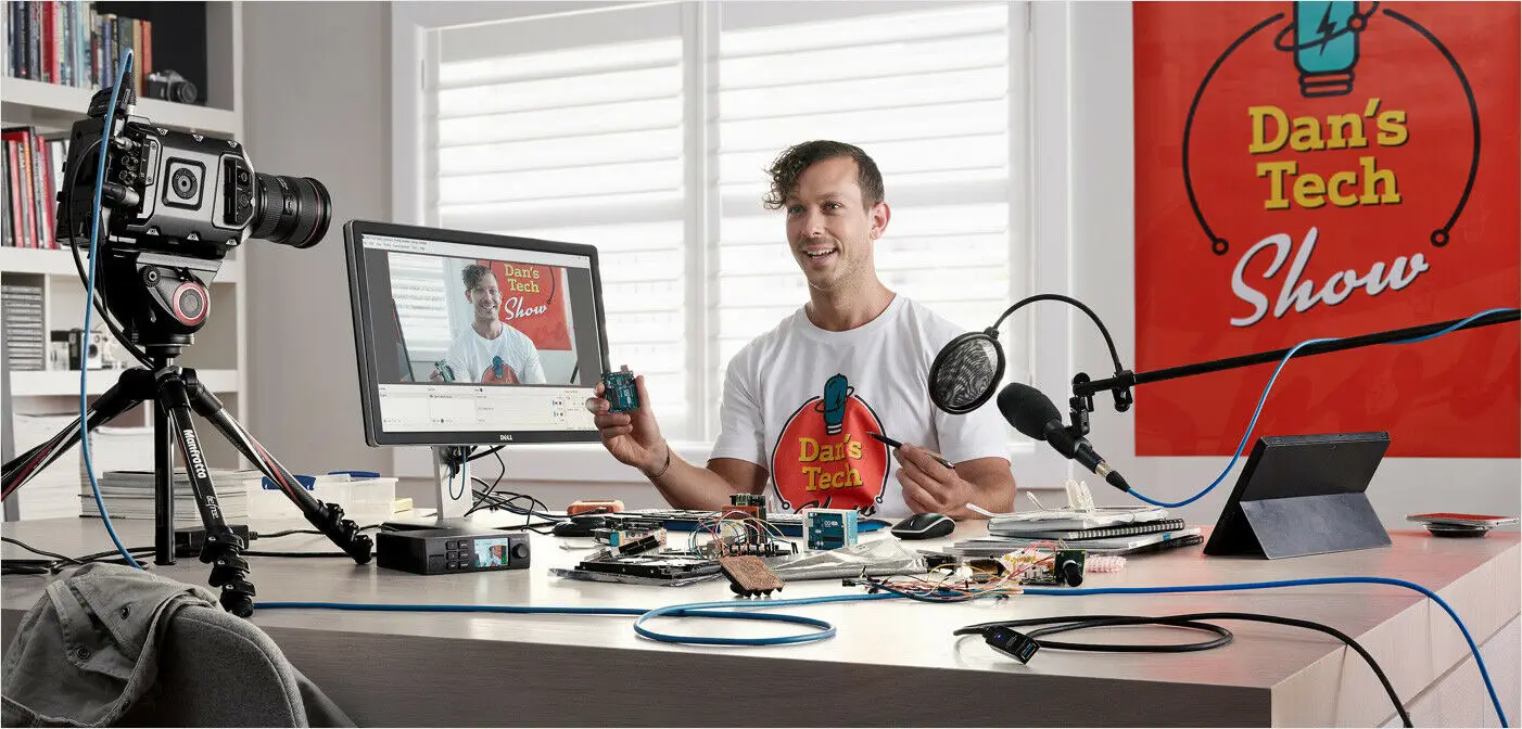 Blackmagic Web Presenter - Seamless Live Video Switching