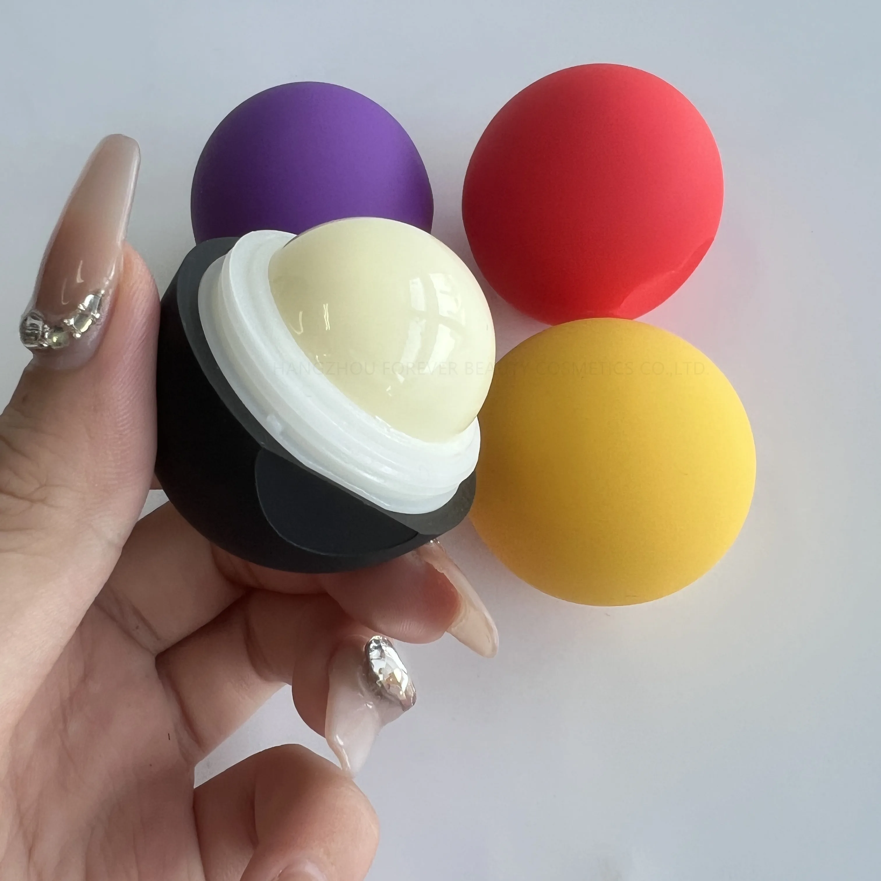 Private Label Custom Container SPF 30 Hydrating Moisturizing White Candy Flavor Lip Balm Ball