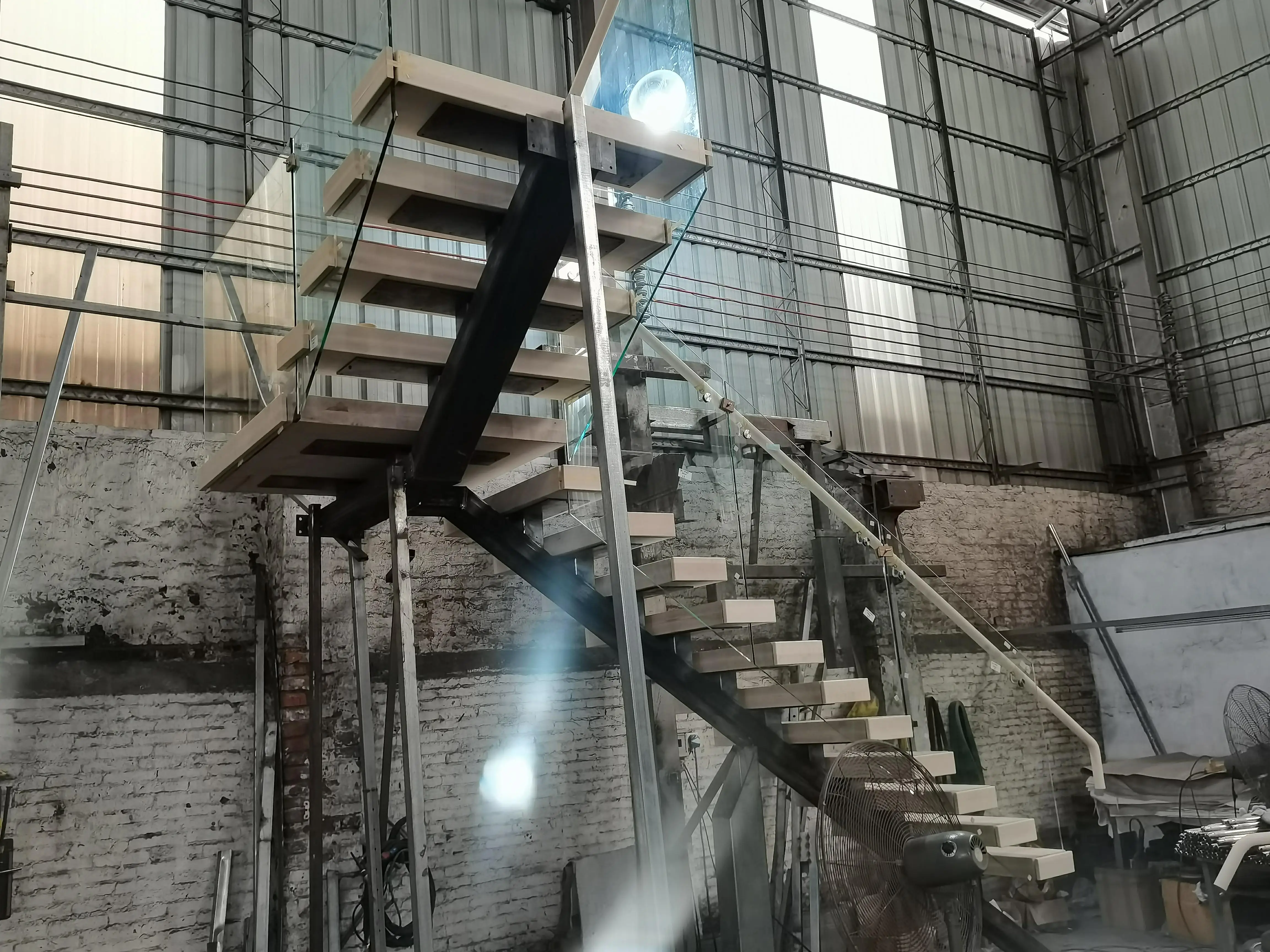 DB  Factory Price Wooden Staircase Floating Straight Stairs Customized Interior Stairs designs details