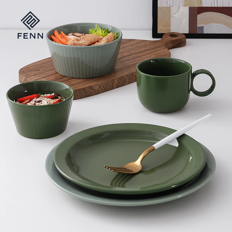 FENN nordic style round shape 7.5/8.5 inch light green and deep green ceramic hot plate porcelain plates for home and restaurant