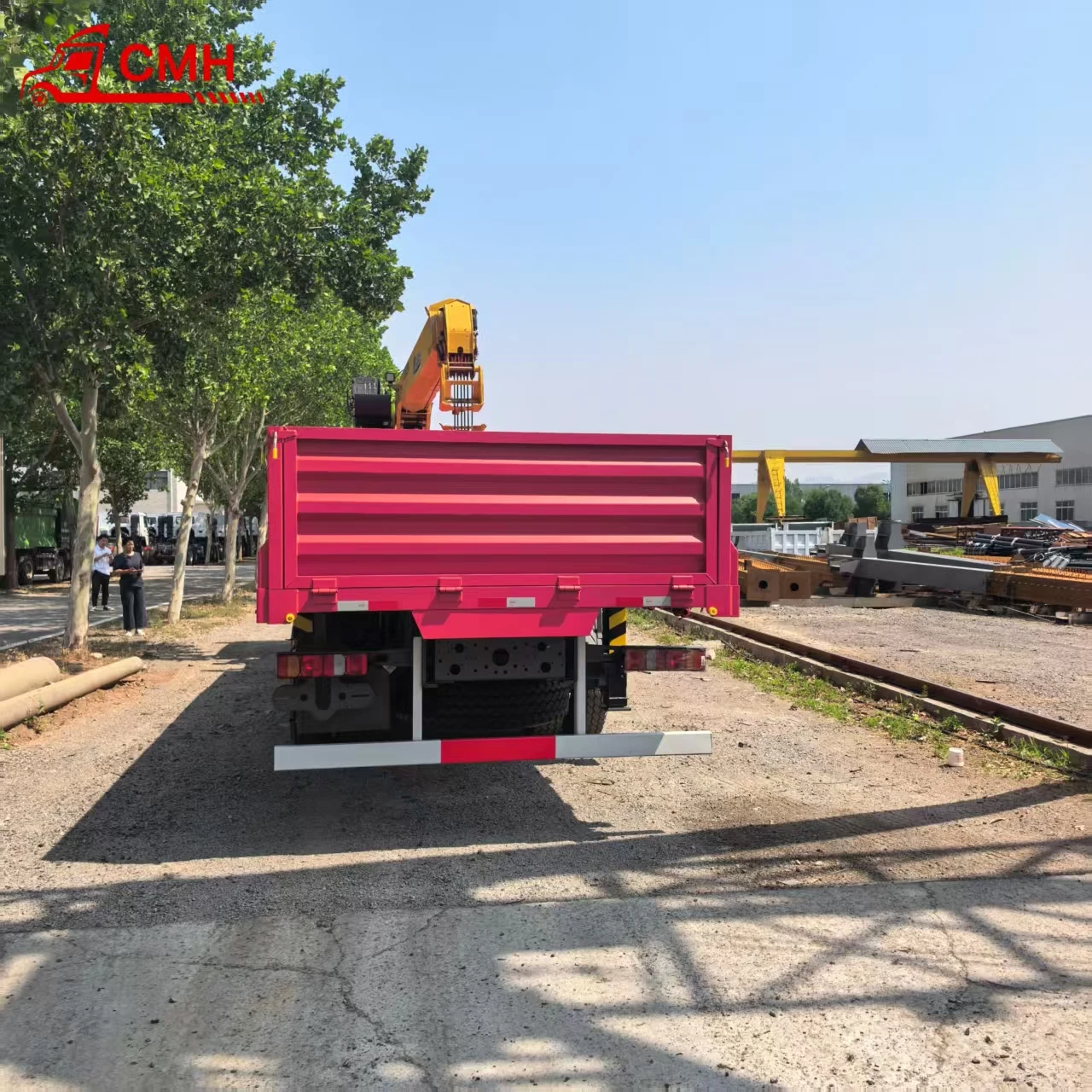 product sinotruk howotx 6x4 high horsepower 380hp 400hp 440hp crane mounted truck 6 wheeler 12ton gearbox pump motor core-4