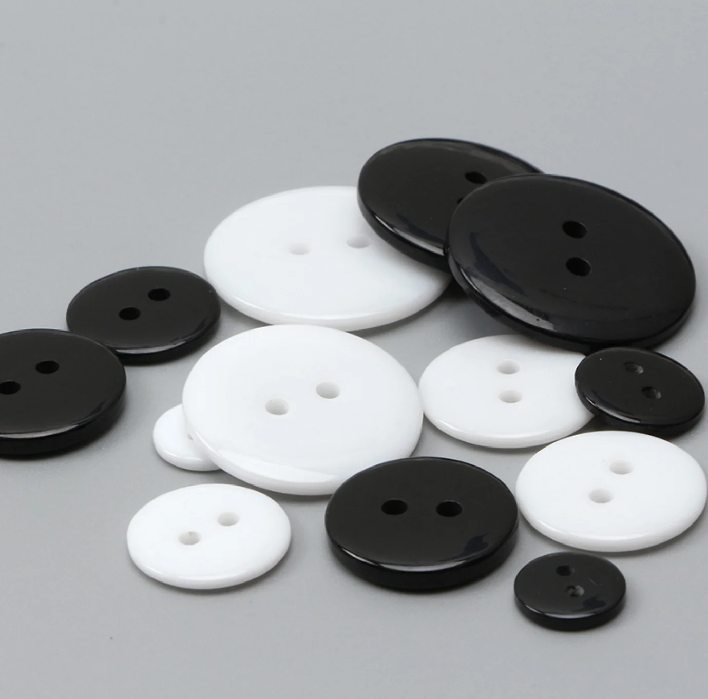 Custom Botones Para Camisas Polyester Button Sew 2 Holes Clear Resin Shirt Buttons for Clothes