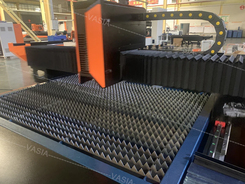 NANTONG VASIA MACHINERY's Laser Cutting Machine for Metal Cypcut Control System and Hiwin Guideraill