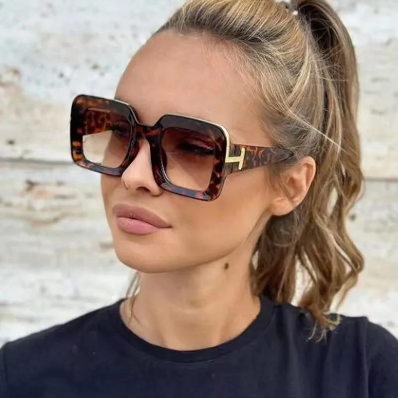 NIP Leopard Square Oversized Sunglasses W/Chain Oversized Retro Shield Style SUN GLASSES Big Leopard Cheetah  main image 2