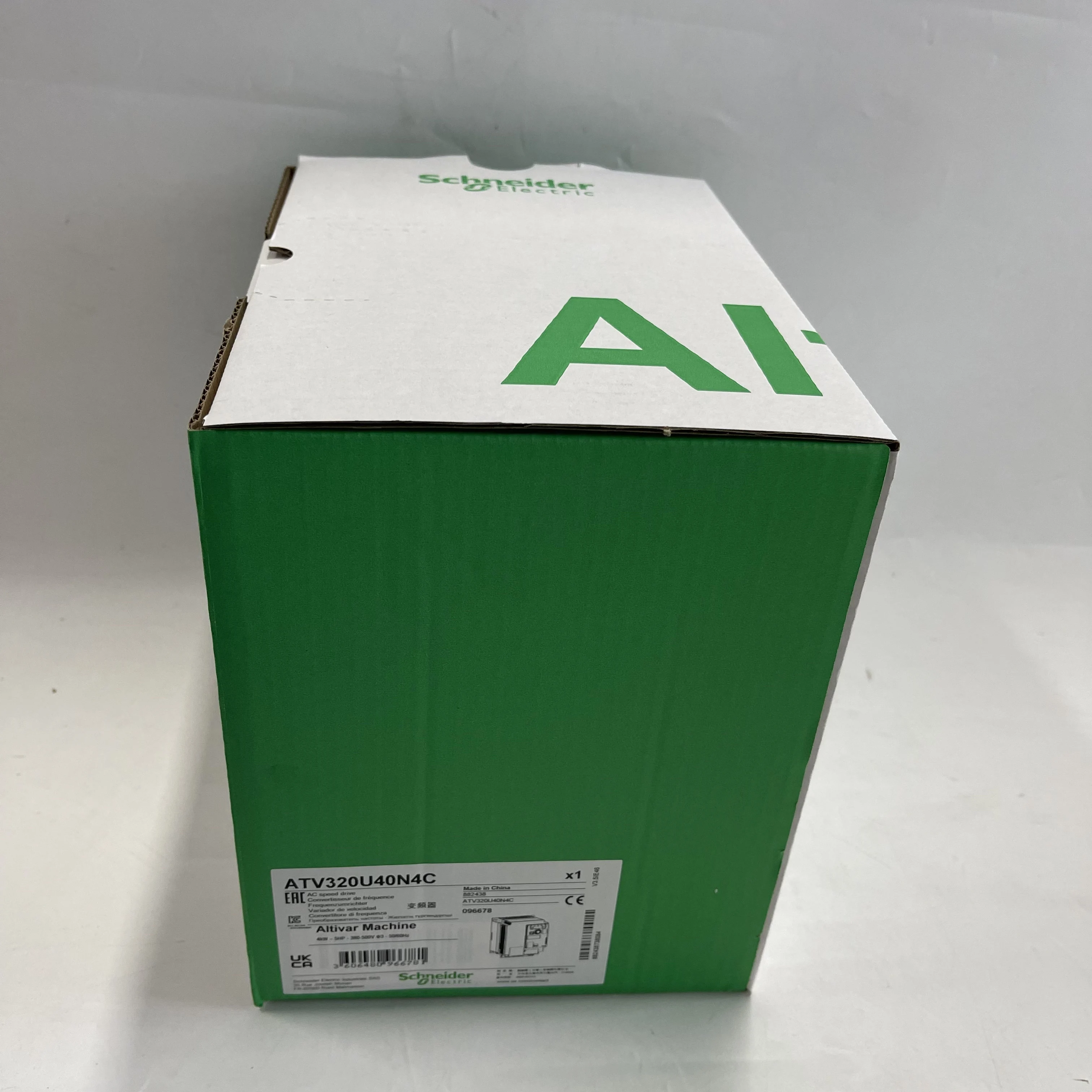 Schneider Variable Frequency Drive VFD  ATV320U40N4C