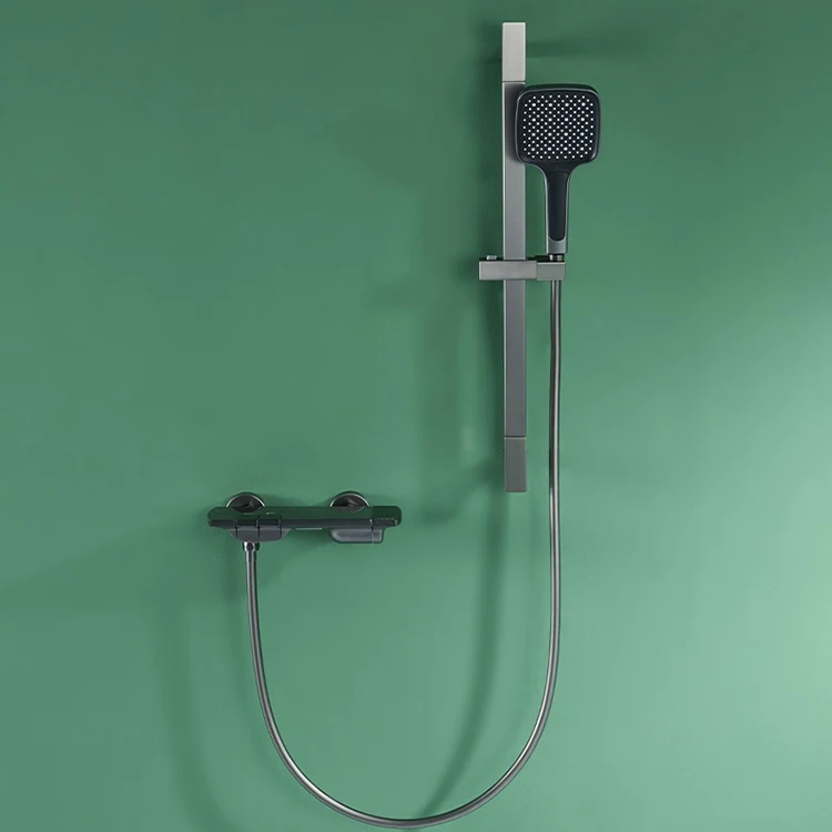 Baño frío y caliente Grifos para bañera y ducha expuestos Juegos de ducha