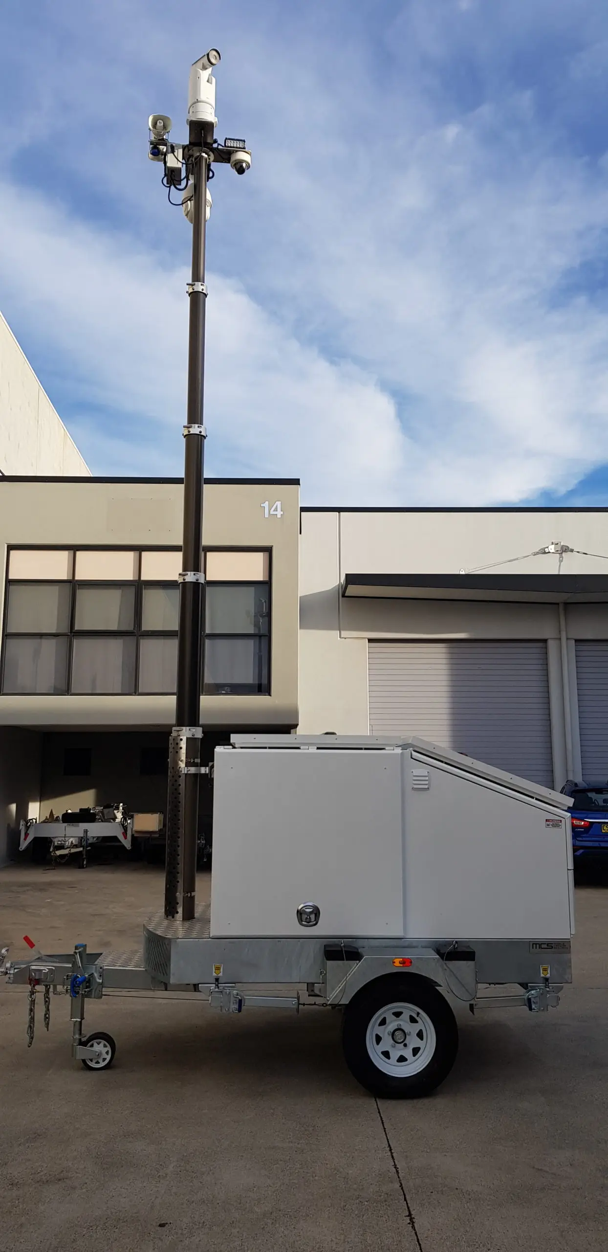 Mobile CCTV Camera Solar Panel Trailer Emergency Deployment Security ...