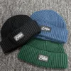 Negro, azul y verde