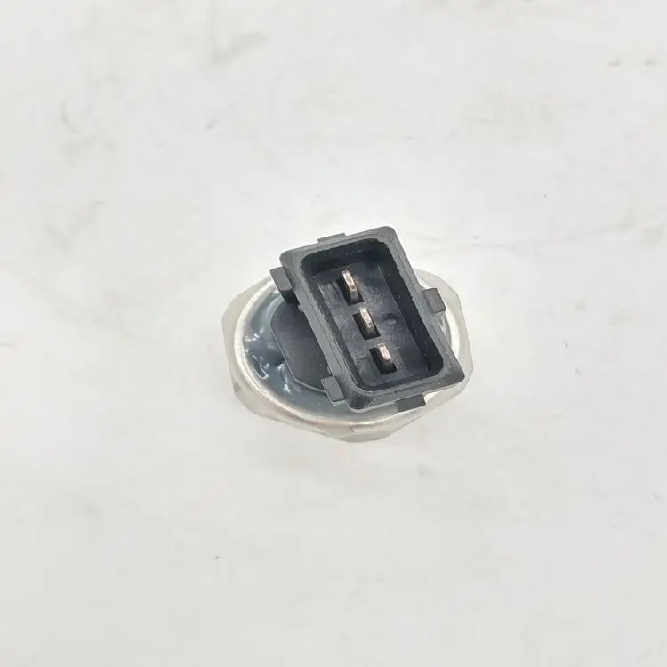 Water Temperature Pressure Sensor Oil Pressure Sensor Fuel Pressure Sensor 500377533 for IVECO 7.56624