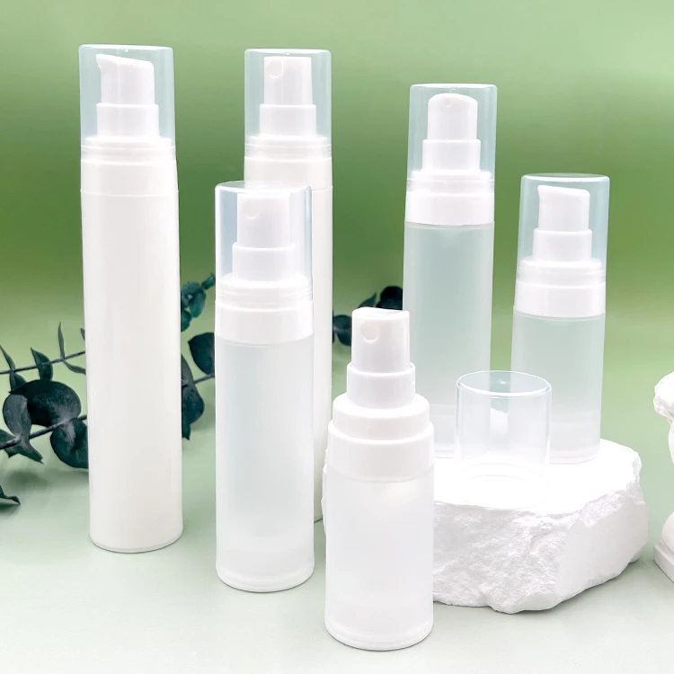 Portable  small capacity 15ml 30ml 50ml PP Plastic Airless Bottle With Lotion Pump Or Spray Pump For Cosmetic Packaging