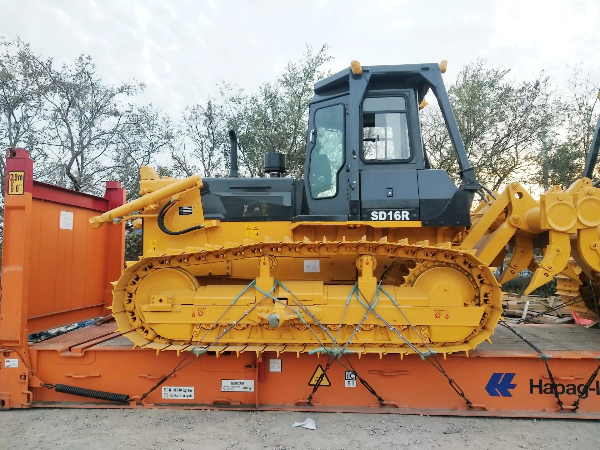 Shantui Crawler Bulldozer SD17 SD16TL SD16E SD16L SD16-3 Cheap Price Dozer with Overseas Engineer