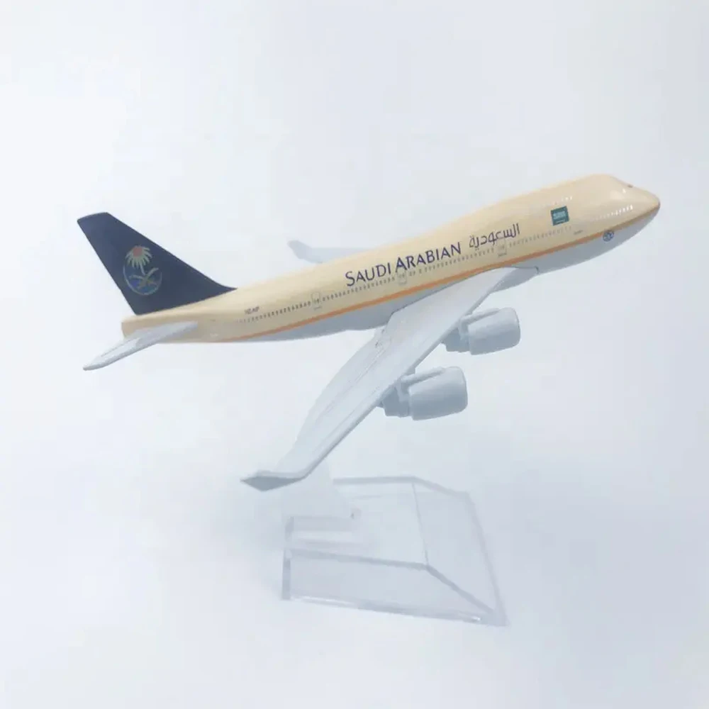 Aircraft Plane Model for Gift 1:400 Alloy Scale Model Aircrafts B747-400 SAUDI ARABIAN Airlines 16cm Boeing Model Airplanes