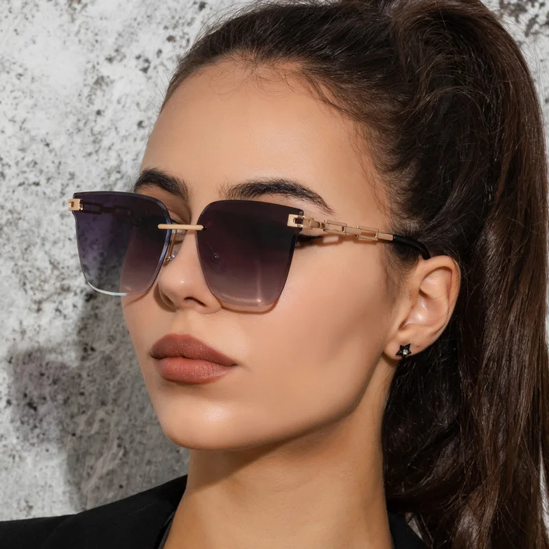 Luxury Style Brand Design Gold Chain Frame Rimless Diamond Cutting Charming Women Square Cat Eye Sunglasses