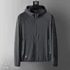 gris oscuro