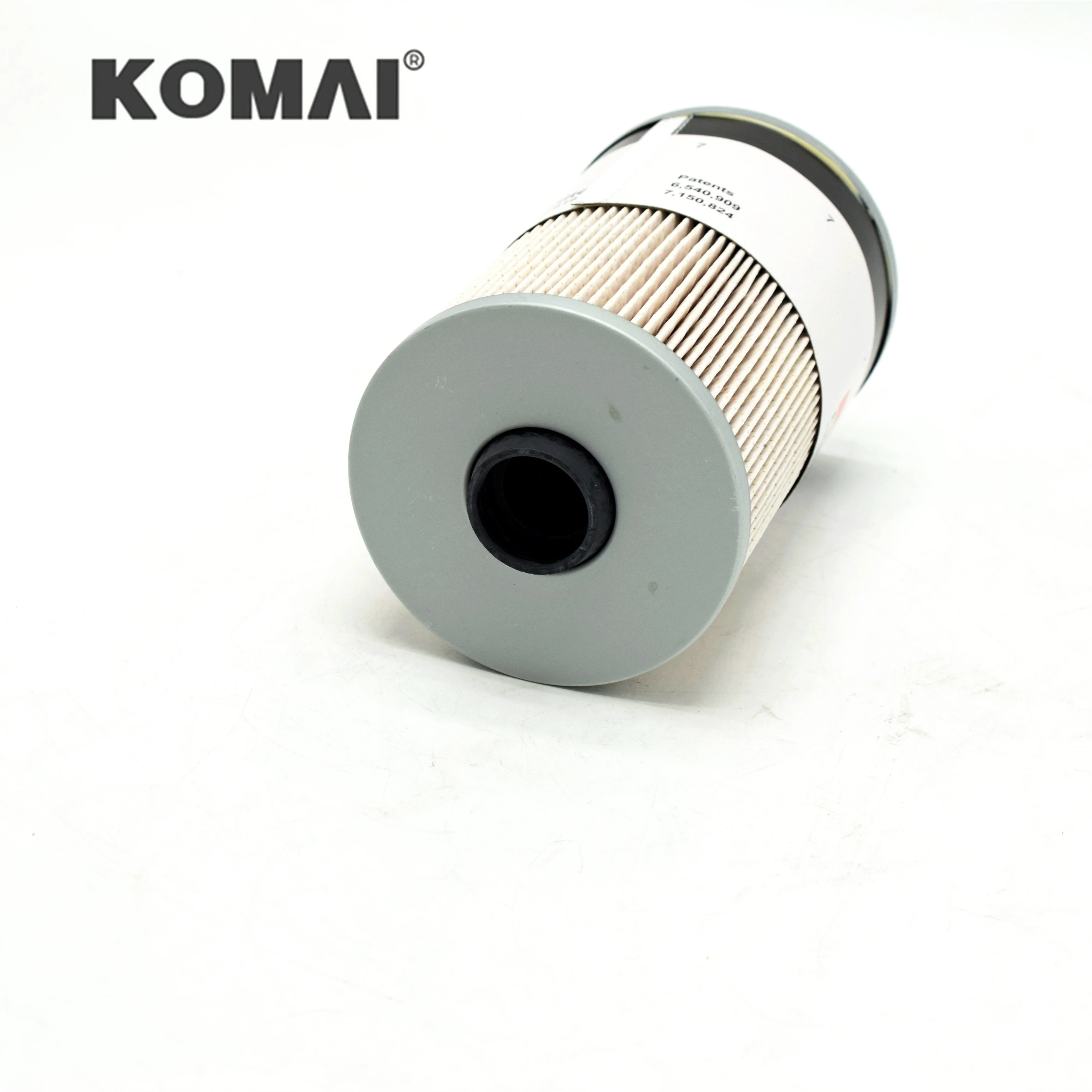 For Volvo Truck P550851 SN40623 RE37165 234242 E12981398 Paper Fuel Filter