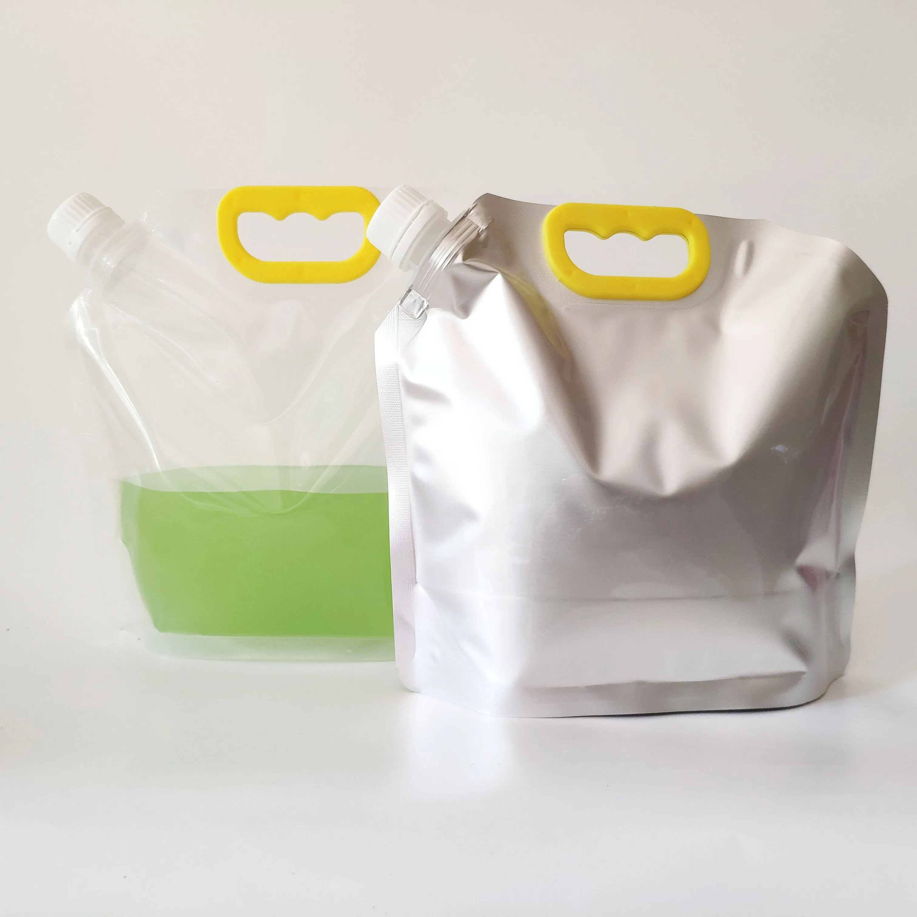 Customized Logo Reusable Drink Liquid Beverage Water Bear Stand up Spout Pouch Aluminium Foil Plastic Packaging Bag 200ml