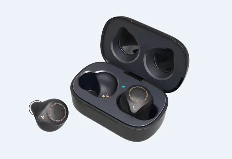 OEM Qualcomm QCC3040 Chipset TWS W1 Plus Matte Black Wireless Earbuds Noise Reduction