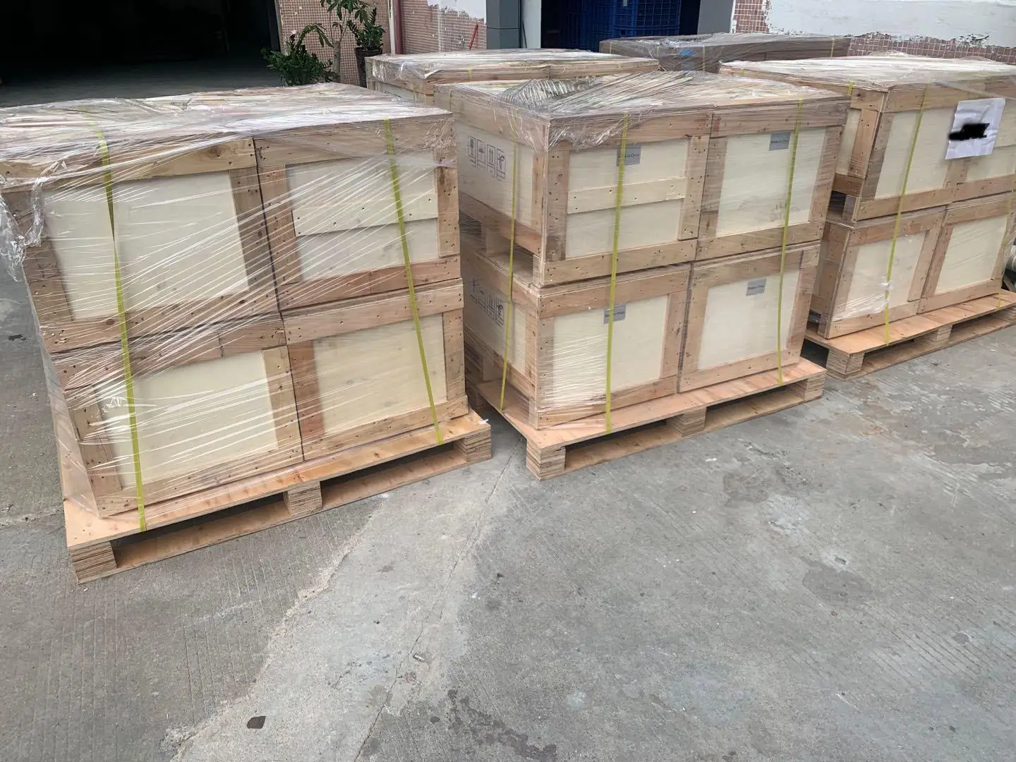 Enerlution 、 Hybess: en stock LifePO4 300AH Batería Celdas Grado A NUEVA CAPACIDAD CALACE LITIO LITIO Fosfato de la pared de la pared de la pared de la pared lituium Lituium 12