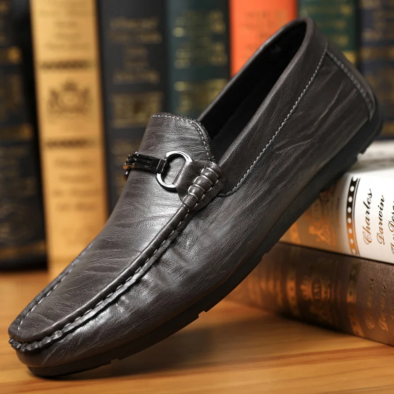 New Fashion Loafers Men Leather Casual Shoes Trend Spring/Autumn Men Luxury  Shoes Driving Breathable Slip-On Solid Men Shoes