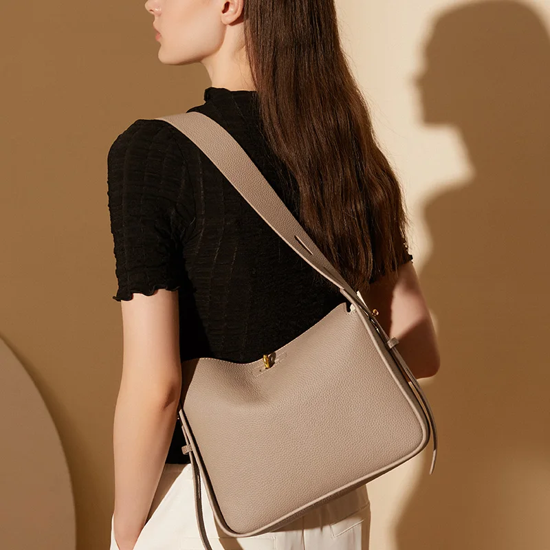 Manufacture Direct Wholesale Leather Crossbody Underarm Handbags Leather Cowhide Tote Bag for Women’s Shoulder Bags