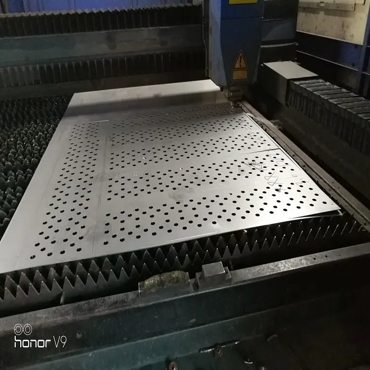 CNC torno processus partium chalybeis immaculatae, praecisiones ferramentorum accessiones, CNC processus mechanicas partes