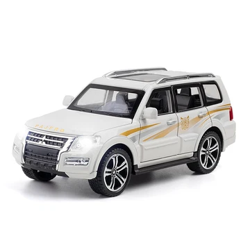 Che Zhi 1/32 Sound Light Diecast Mitsubishi Pajero 6 Opening Doors Car ...