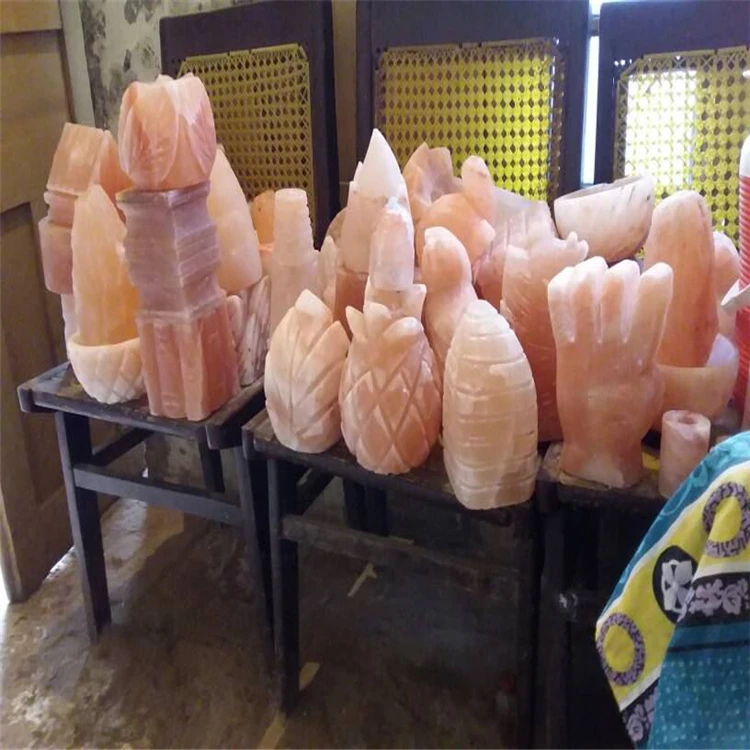 Hot Sale Himalayan Natural Crystal Candle Holder High Quality Candle Holders Rock Salt Natural Himalaya Salts Candle Lamps manufacture