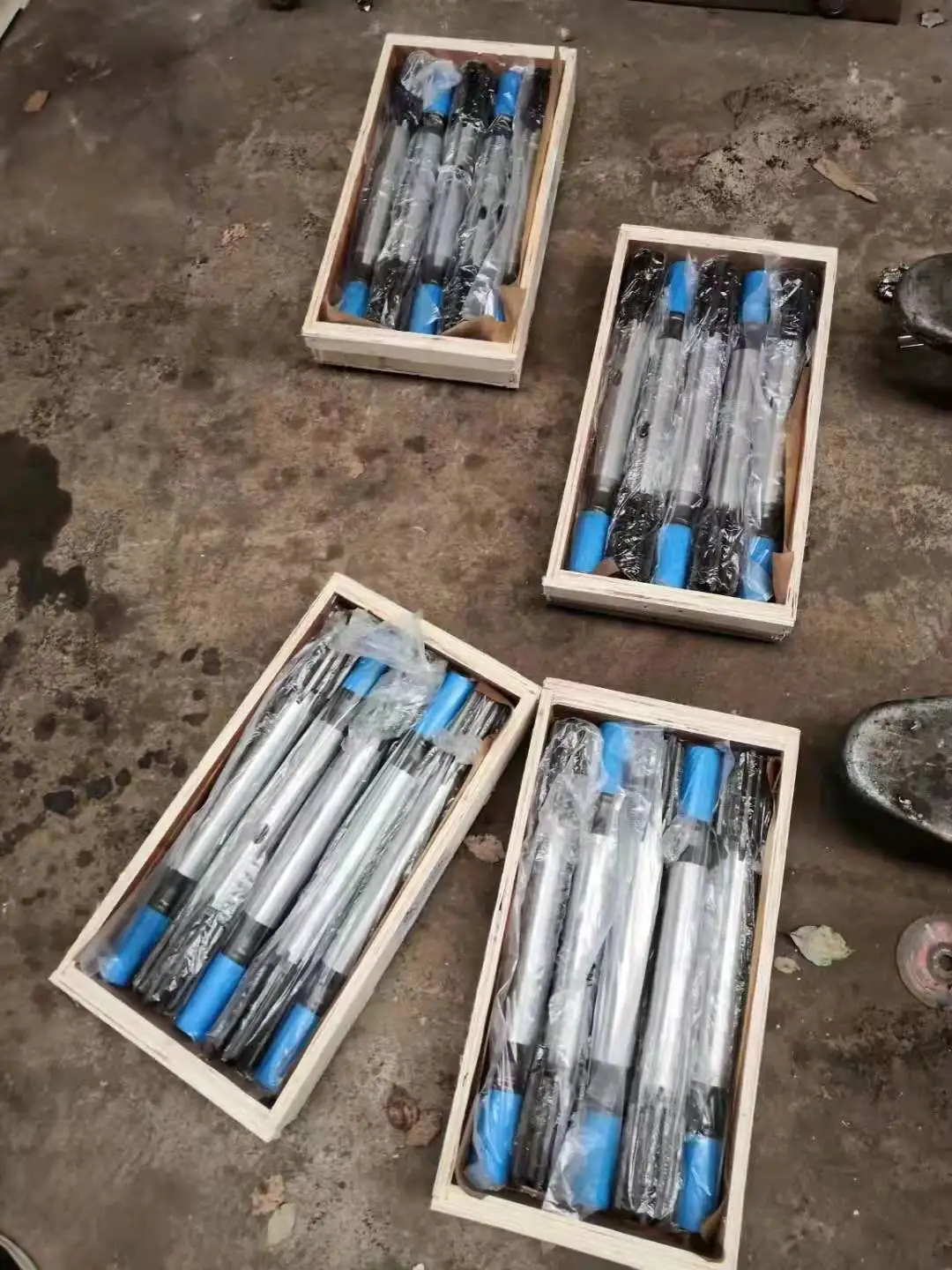 サンドビック T-Max Q-カット 突切り・溝入れチップ 1145 10個 L151.2-300 05-4E:1145 SANDVIK N151.3-400-30-7G(1145) T-Max Q-カット 突切り・溝入れチップ