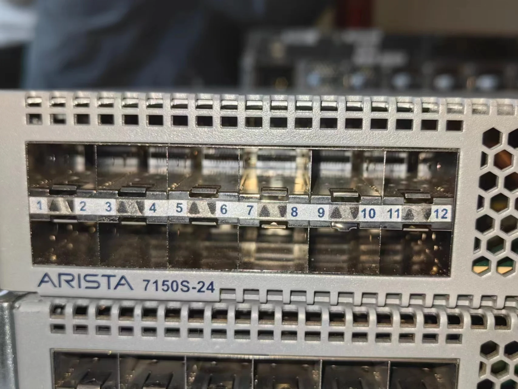 Arista DCS-7150S-24-F Switch - 24x1/10g SFP+, Front-to-Rear Airflow