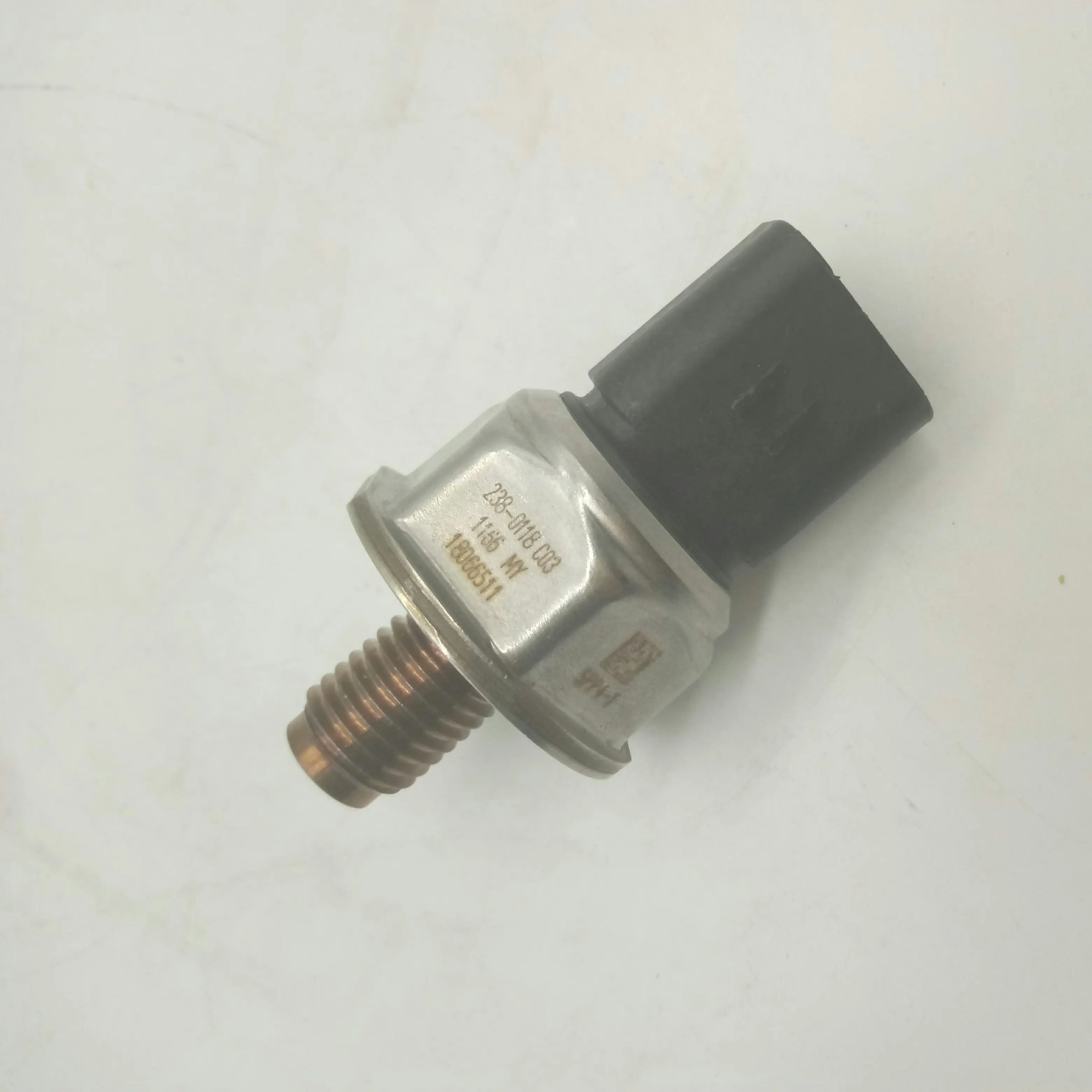 320D E320D Excavator C6.4 Engine Oil Pressure Sensor 2380118