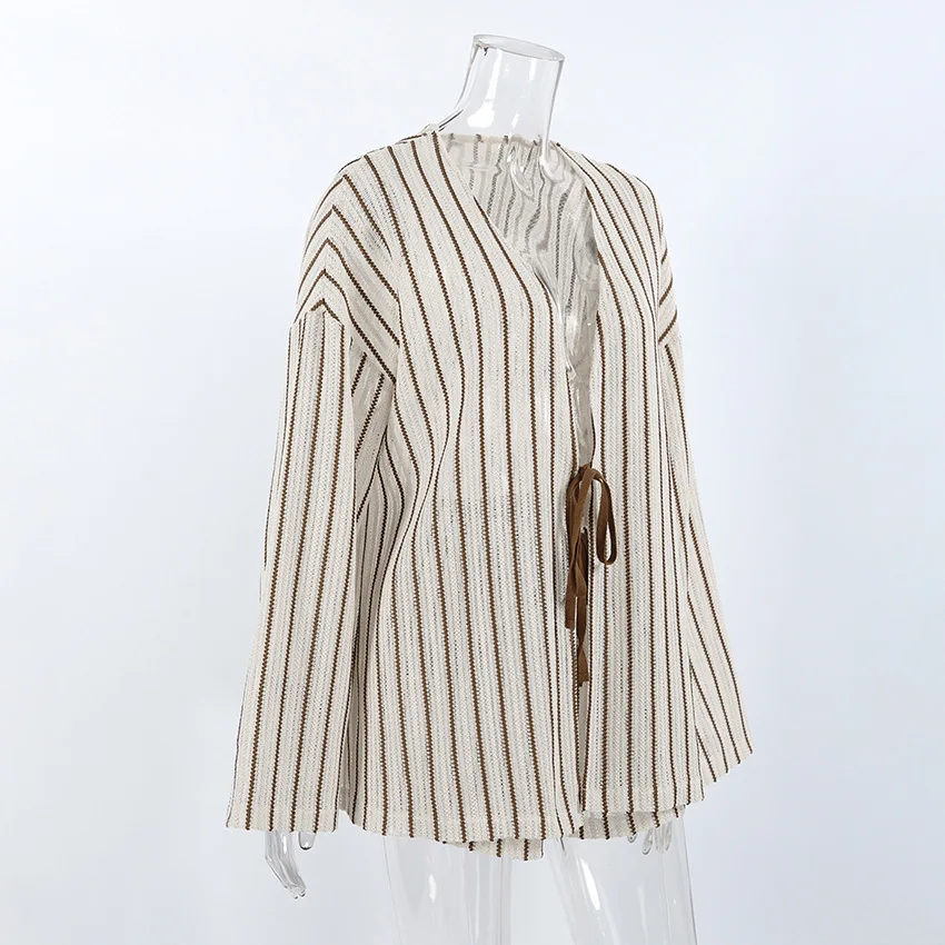 Hollow-out jacquard pajamas/activewear women's high-end autumn/winter  long sleeve shorts loungewear two-piece set — detail