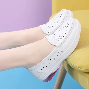 Custom OEM Factory Wholesale Women Casual Shoes Cow Suede Slip on Women Flats Hollow Leather Shoes Thick Sole Moccasins Loafers