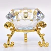 Soporte blanco y dorado