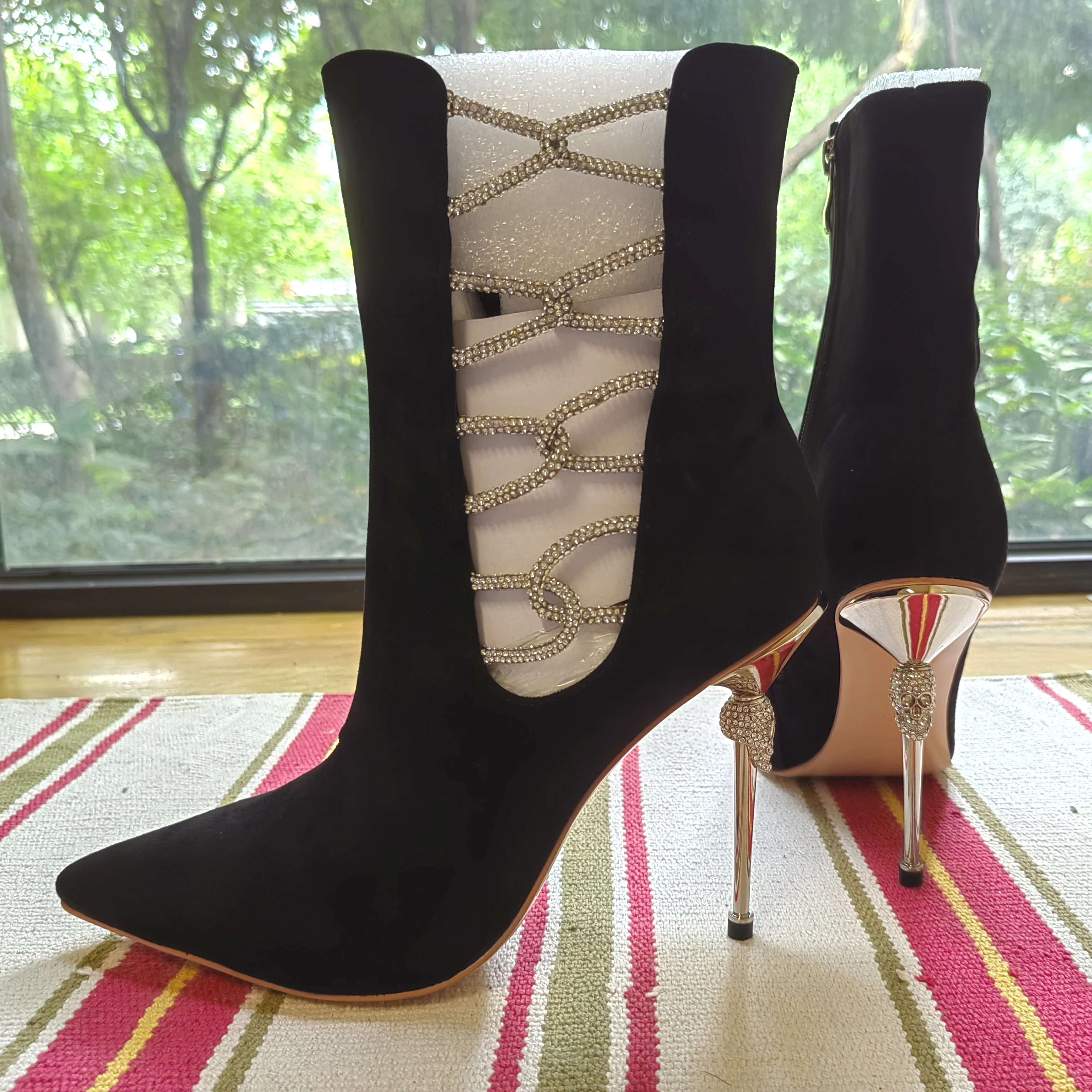 Factory's In-stock Pointed-toe Women's Short Boots with a Hollow Design Featuring Luxurious Skull Pattern and Metal High Heels