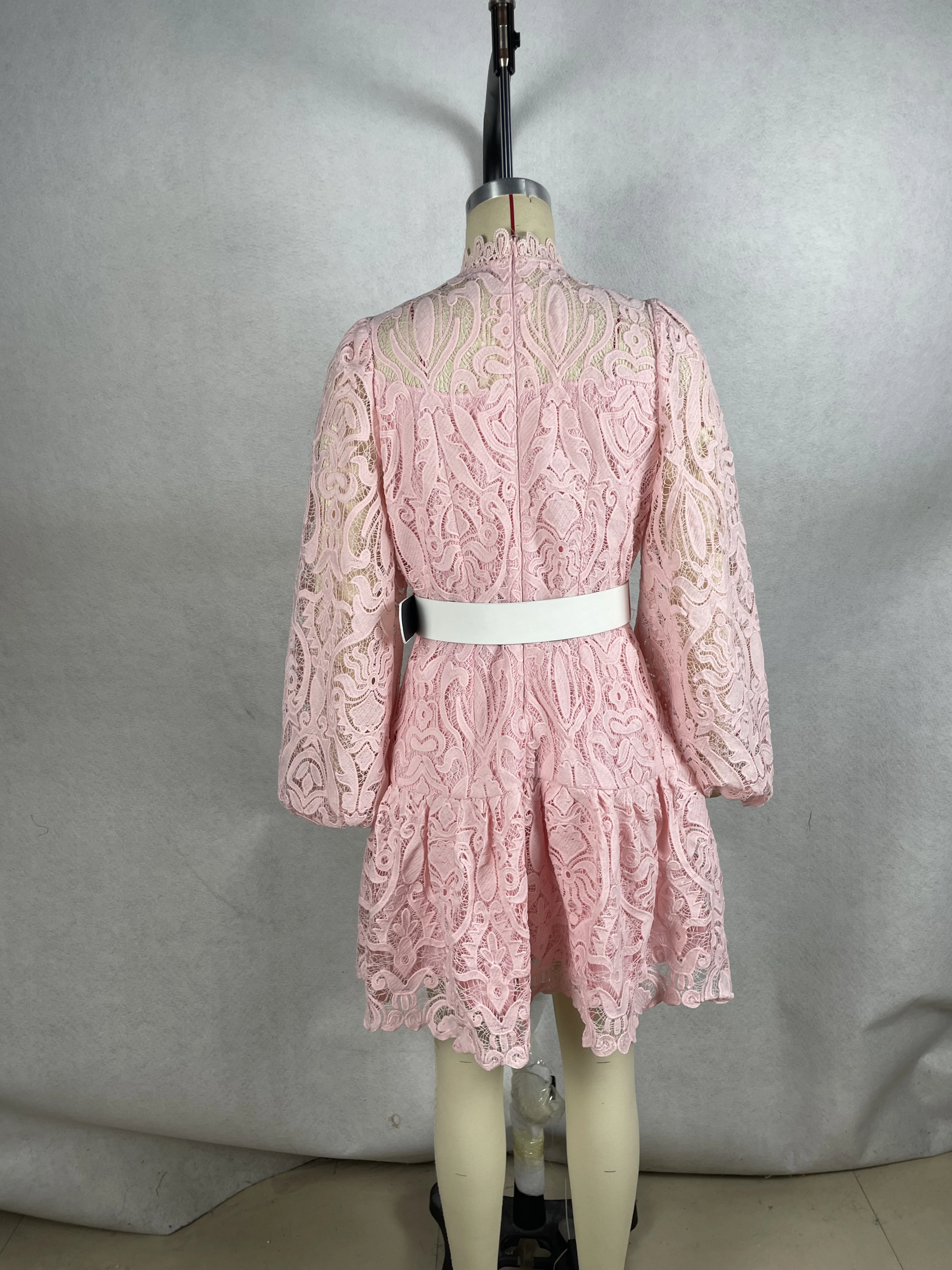 Elegant Knee-length Lace Fabric Dress With Natural Waistline Woven Weaving Method - Image 2