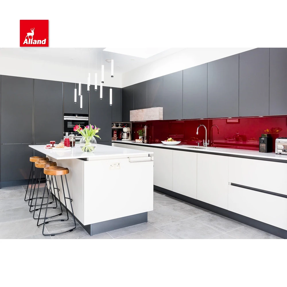 Modern Design Matte Lacquer MDF Flat Panel Two Tone Kitchen Cabinets with Island Made in China